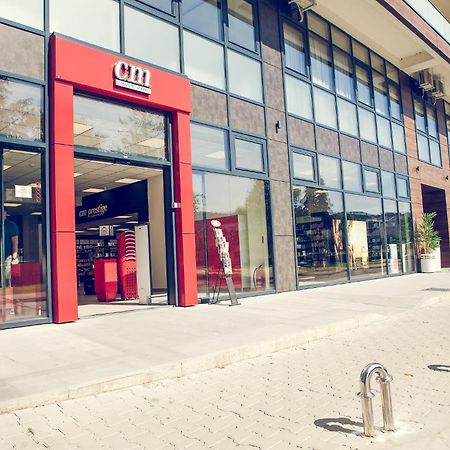 Apartmani Sl Luxury Banja Luka Exterior foto